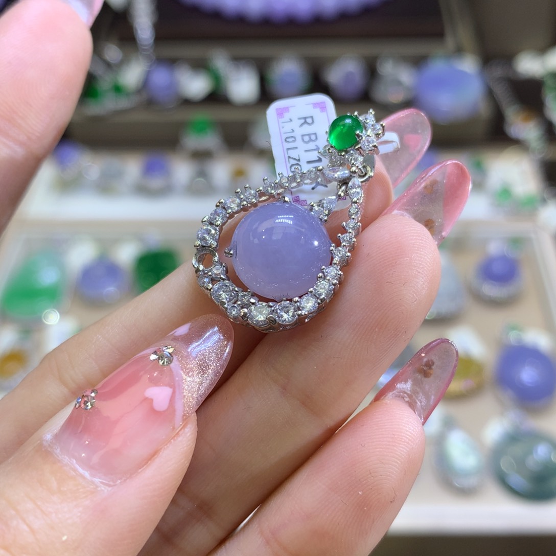 翡翠颈饰银S925镶嵌翡翠