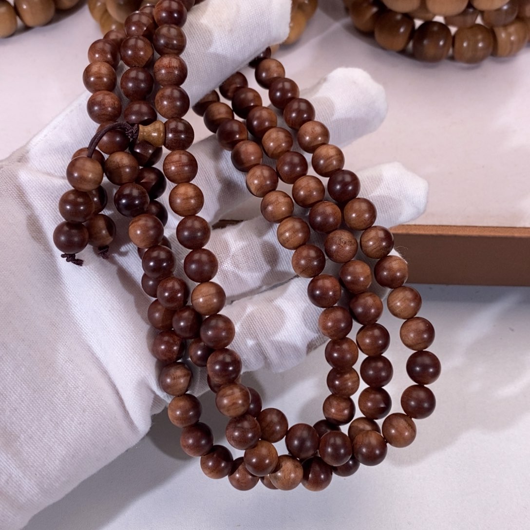 檀香木其他秋****天横纹黑肉顶老料全品沉水0.8×108