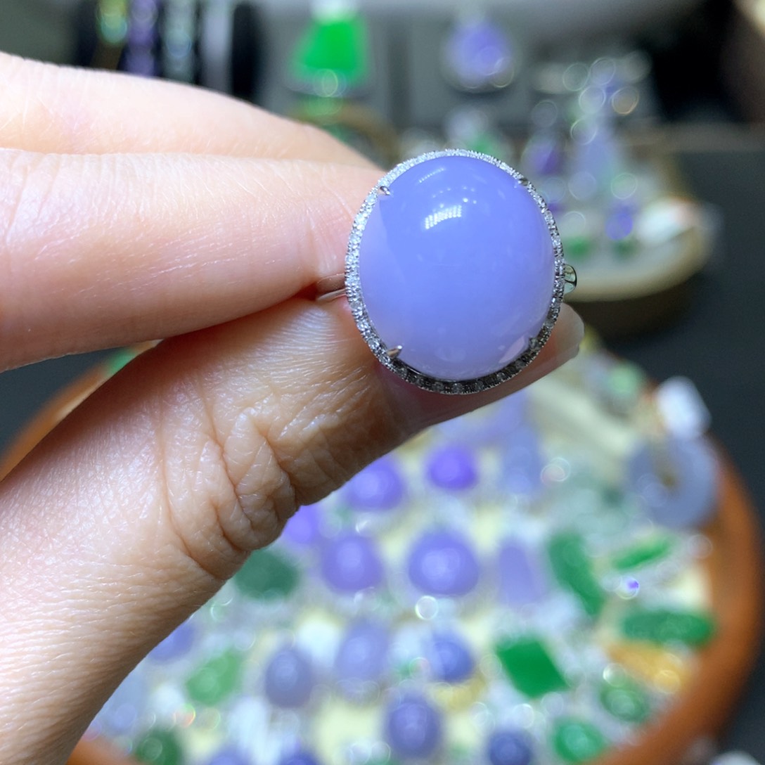 【闪购商品】翡翠颈饰18K金镶嵌翡翠吊坠项链