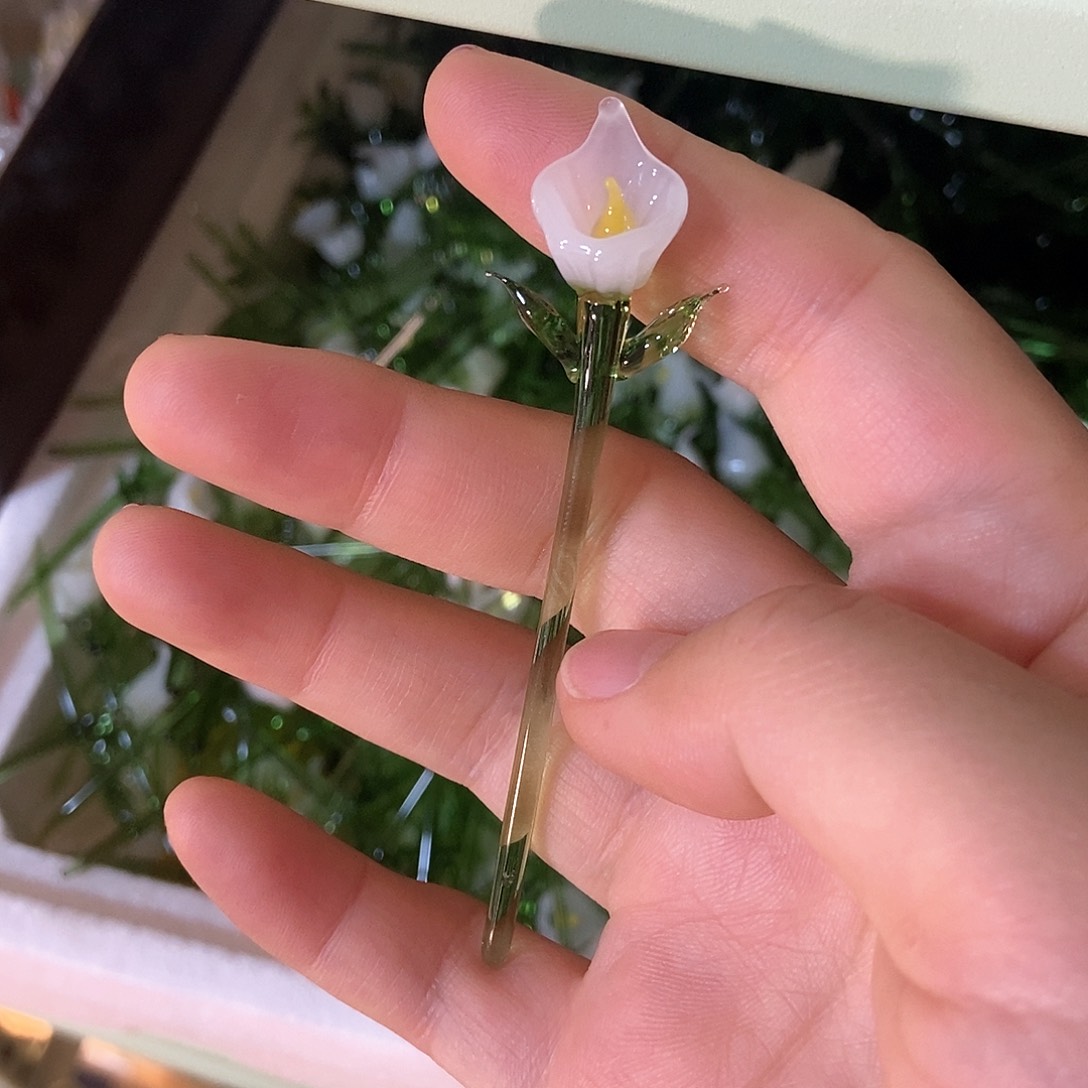琉璃手工艺品没****信马蹄莲