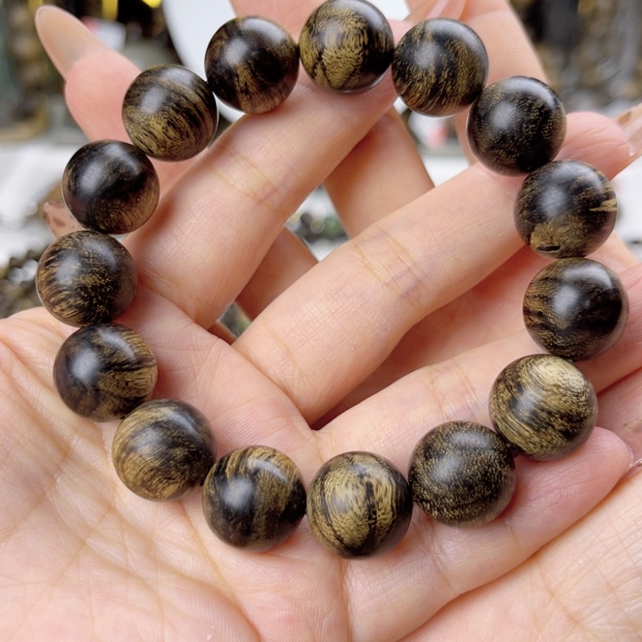 沉香手串非****)越南芽庄老白棋玉化古董窖藏樱子瘤疤虎斑纹