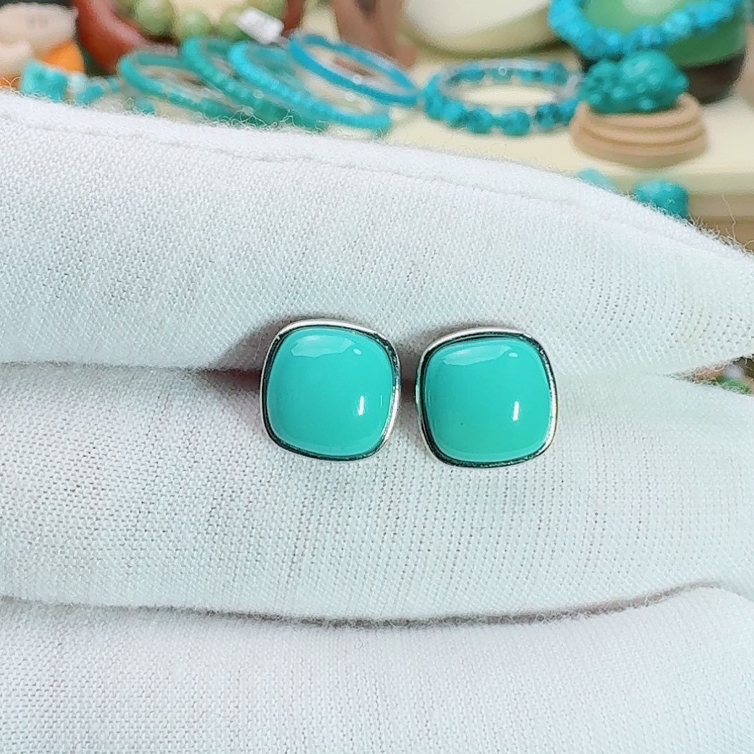 绿松石银S925镶嵌珠宝奇石简约饱满方糖耳钉