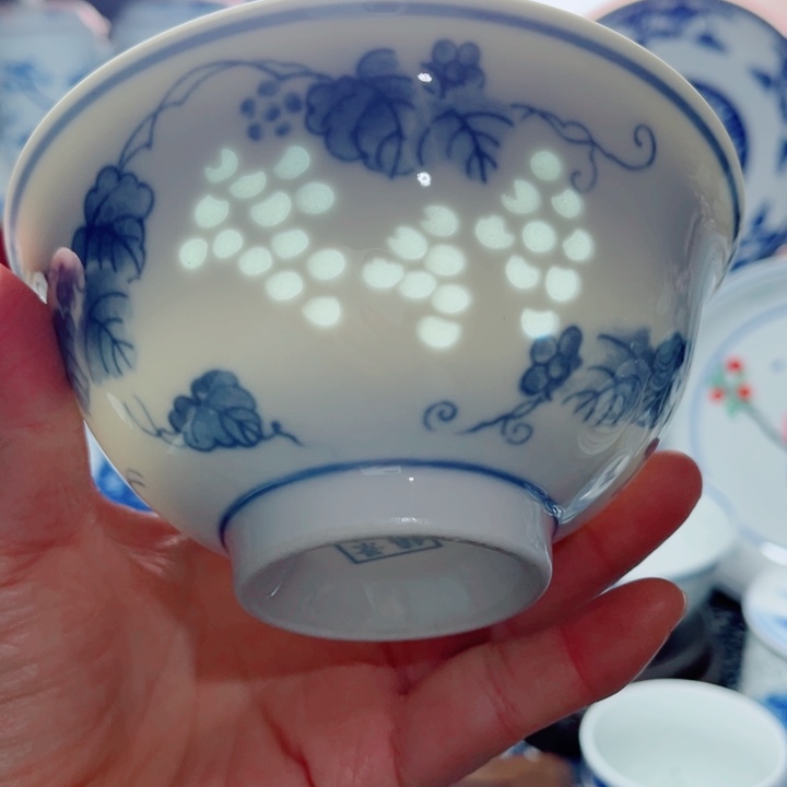 青花玲珑5寸饭碗葡萄