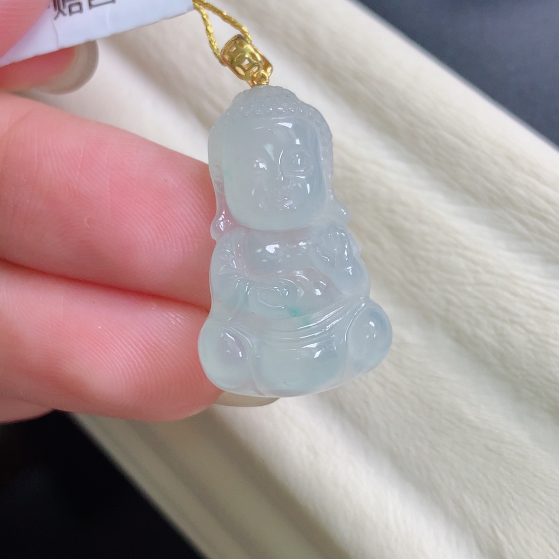 翡翠18K金镶嵌颈饰宝宝佛