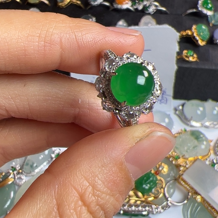 翡翠耳饰18K金镶嵌翡翠吊坠项链