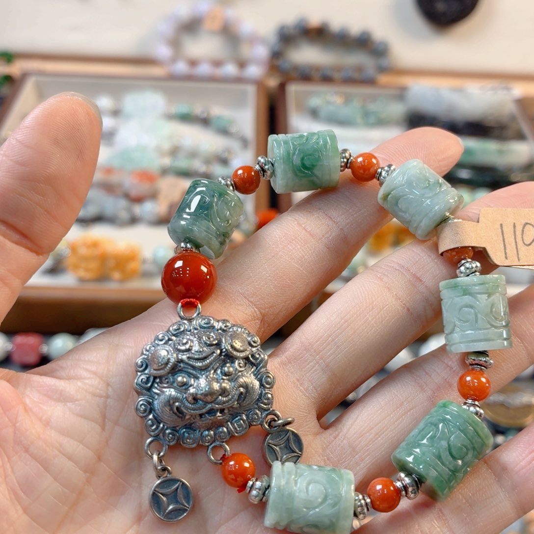 9***媛翡翠未镶嵌颈饰手串