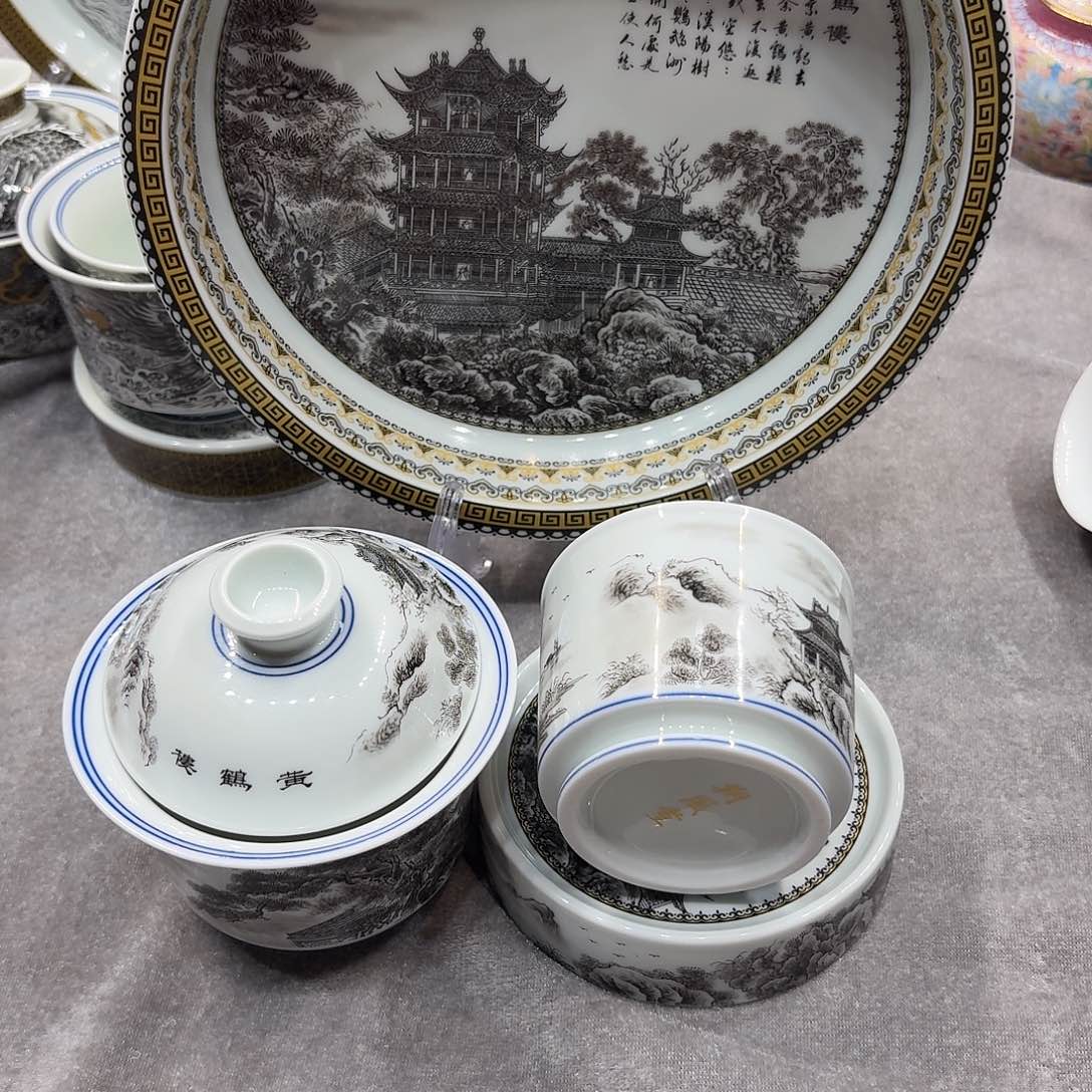 景德镇陶瓷学院副院长兼美术