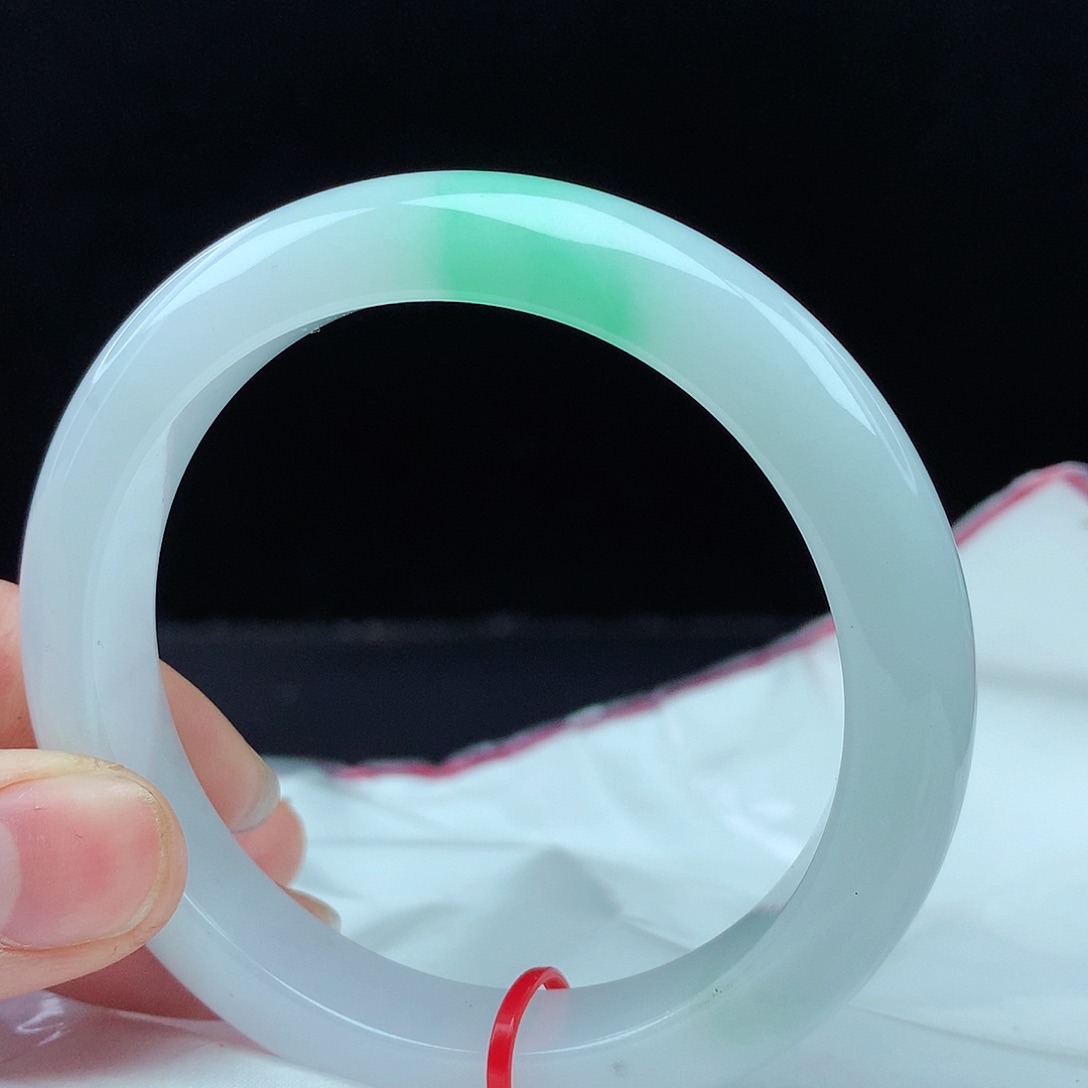 翡翠手镯未镶嵌55圈2642