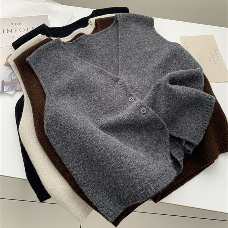 温柔复古V领针织马甲女春秋装慵懒百搭叠穿无袖背心气质显瘦开衫