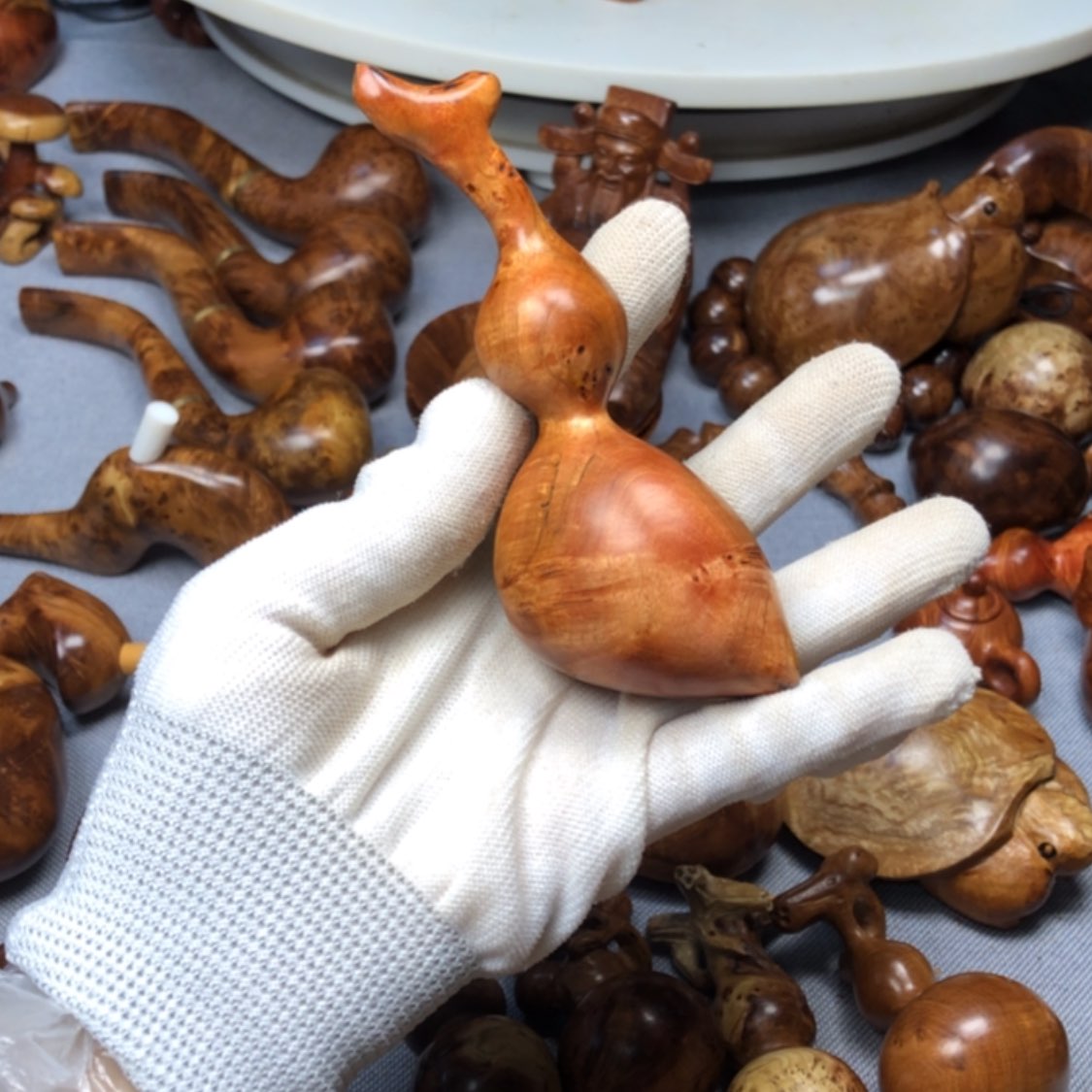 【闪购商品】木麻梨疙瘩火琉璃手把件