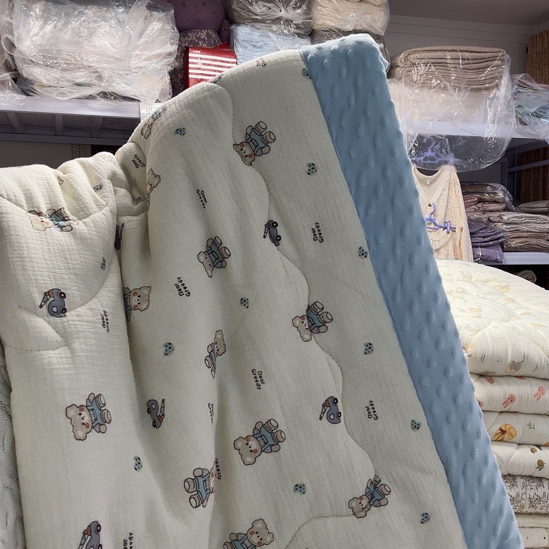 棉中童蓝色豆豆绒被子