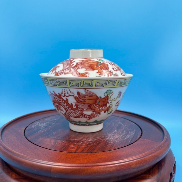粉彩 龙凤呈祥纹 两才盖碗   高9公分 口径9.5公分 全品  