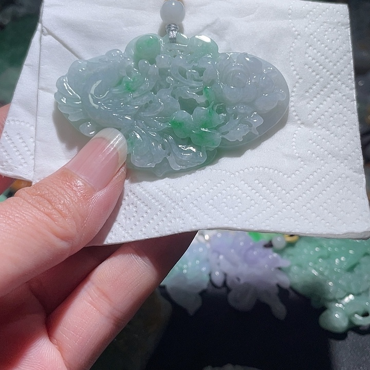 颈饰未镶嵌翡翠天