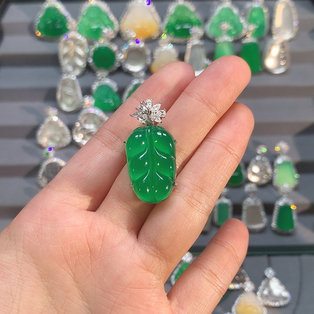 玛瑙/玉髓颈饰银S925镶嵌