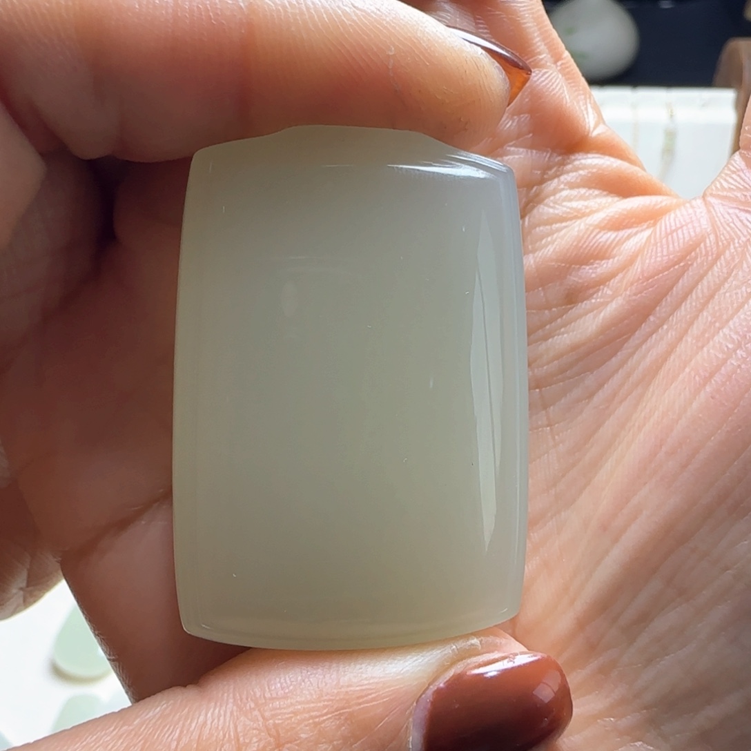 *****和田玉未镶嵌颈饰