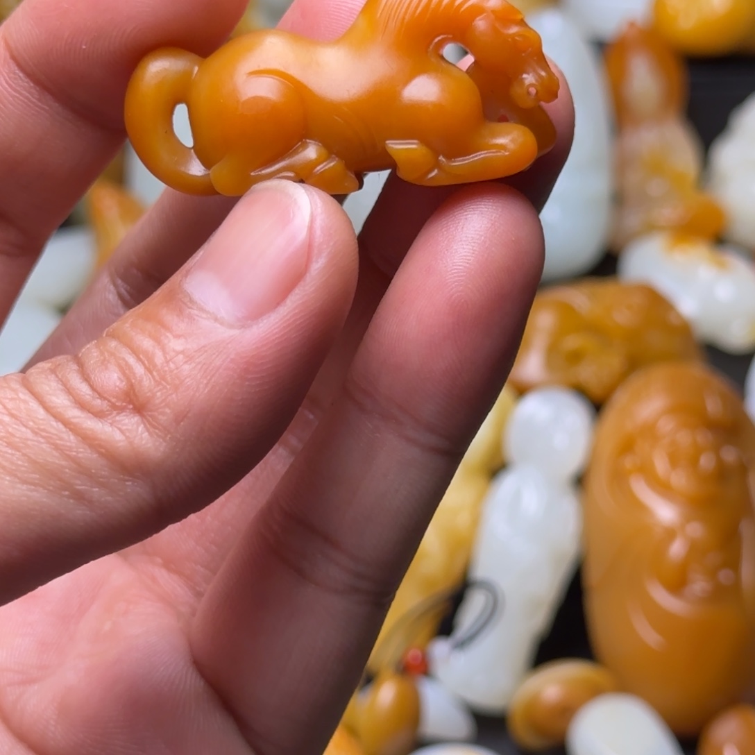 沙***飞和田玉未镶嵌吊坠(不含链)