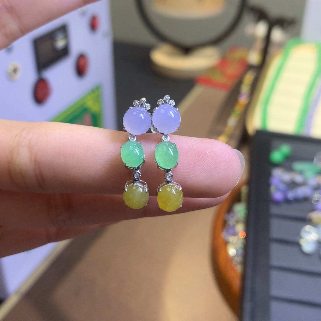 翡翠18K金镶嵌颈饰翡翠