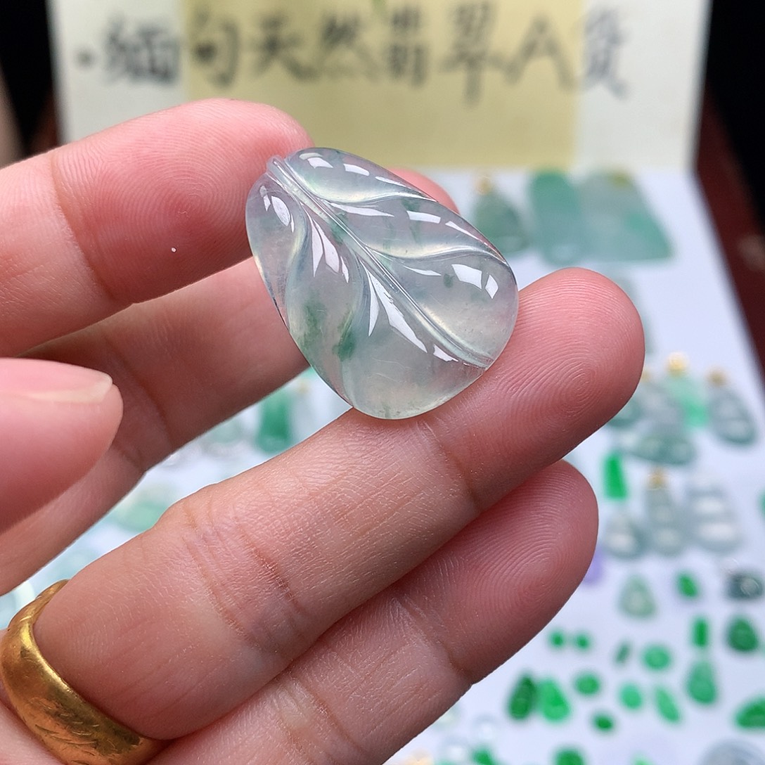 翡翠裸石缅甸天然A货翡翠冰种叶子