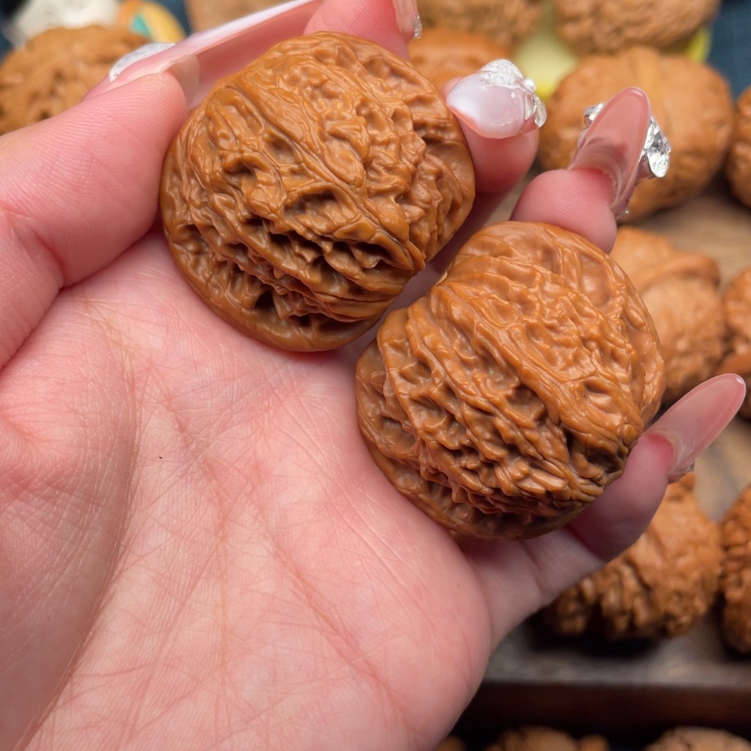 把件文玩核桃精配红皮山地正磨40