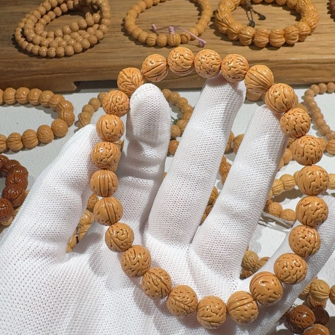 佑***哥手串桃核精品桃核