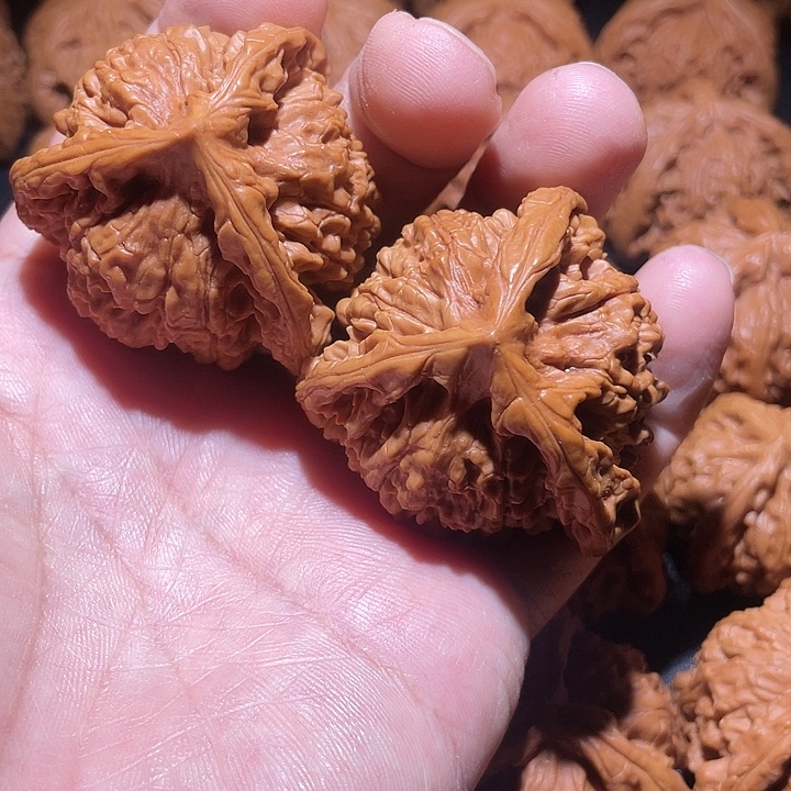 我***呐文玩核桃吊坠亲亲亲亲