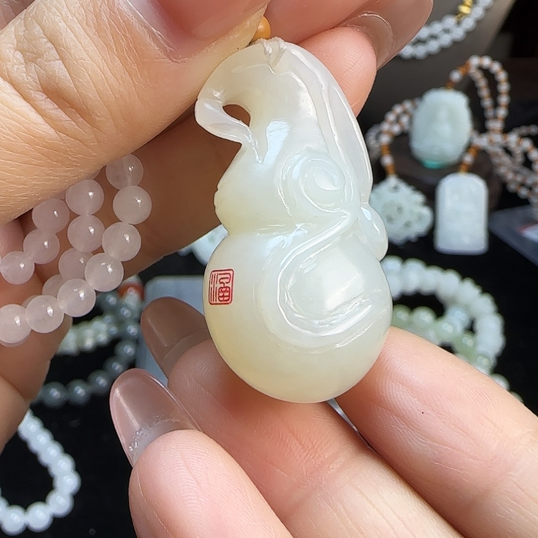 和田玉未镶嵌颈饰定制发货