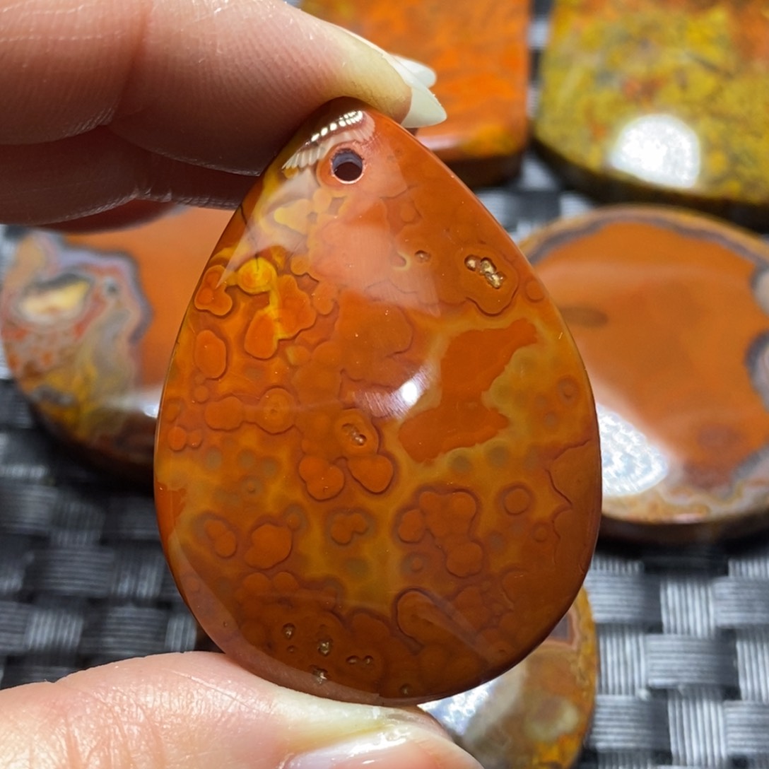 玛瑙/玉髓挂坠未镶嵌