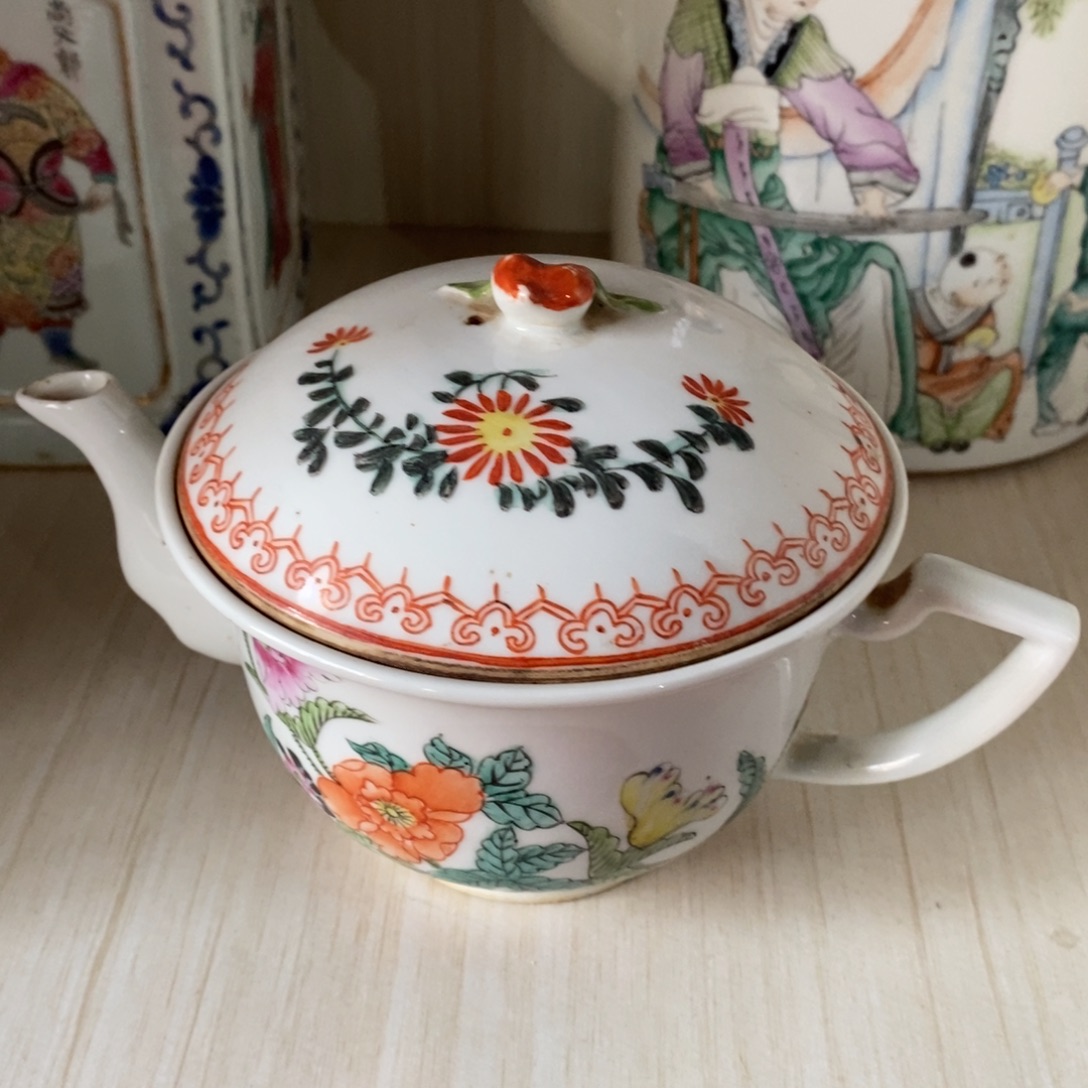 瓷器一个一个一个