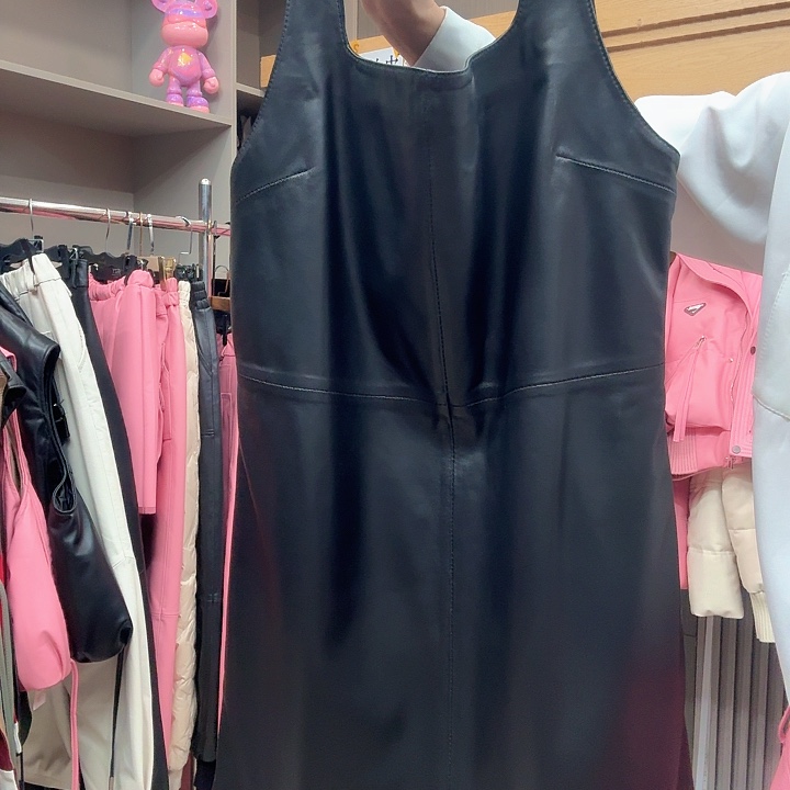 真皮绵羊皮吊带裙黑色