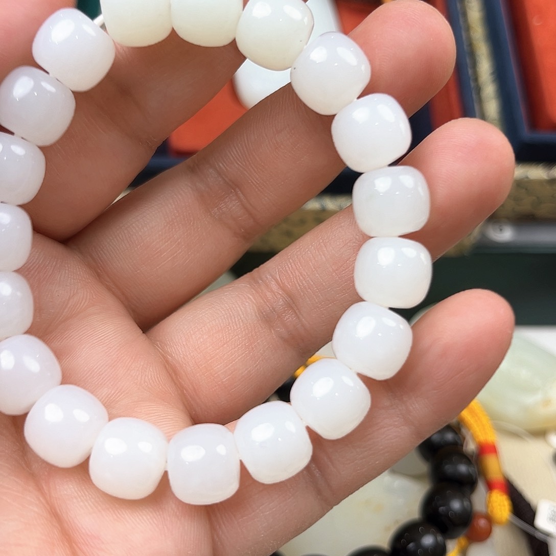 和田玉手链未镶嵌