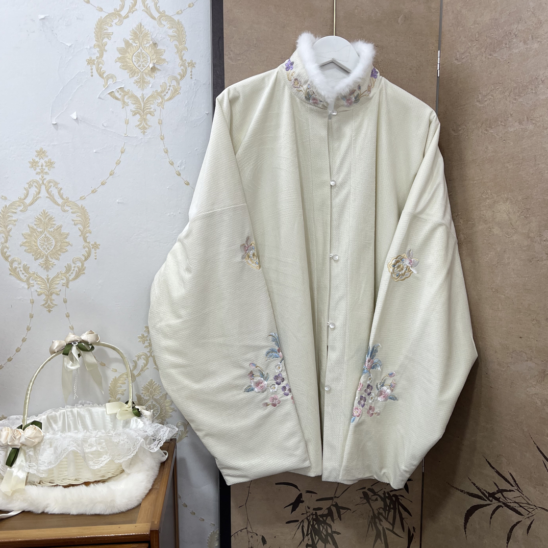 夏末家  朵朵加绒绣花带兜汉元素日常百搭立领