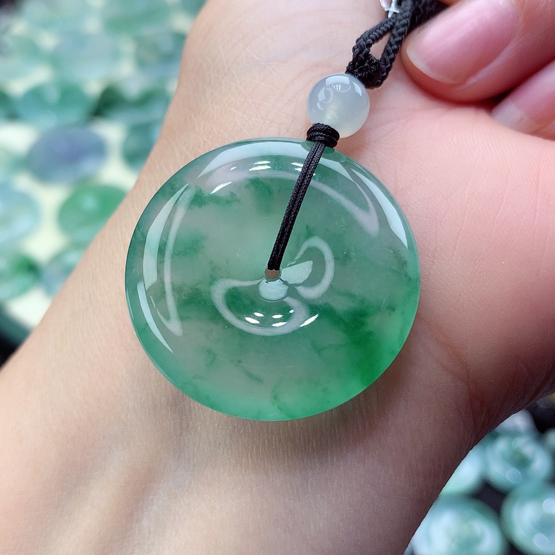 翡翠颈饰未镶嵌编号37尺寸31.1-6.0