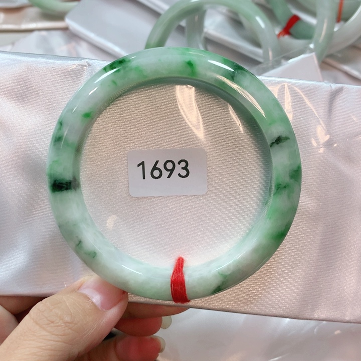 翡翠手镯未镶嵌天然翡翠手镯59.6