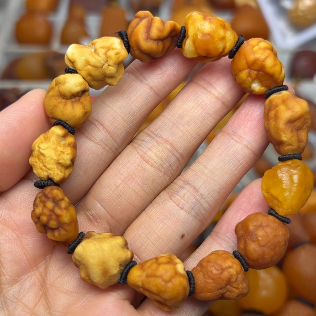 琥珀裸石未镶嵌天然蜜蜡