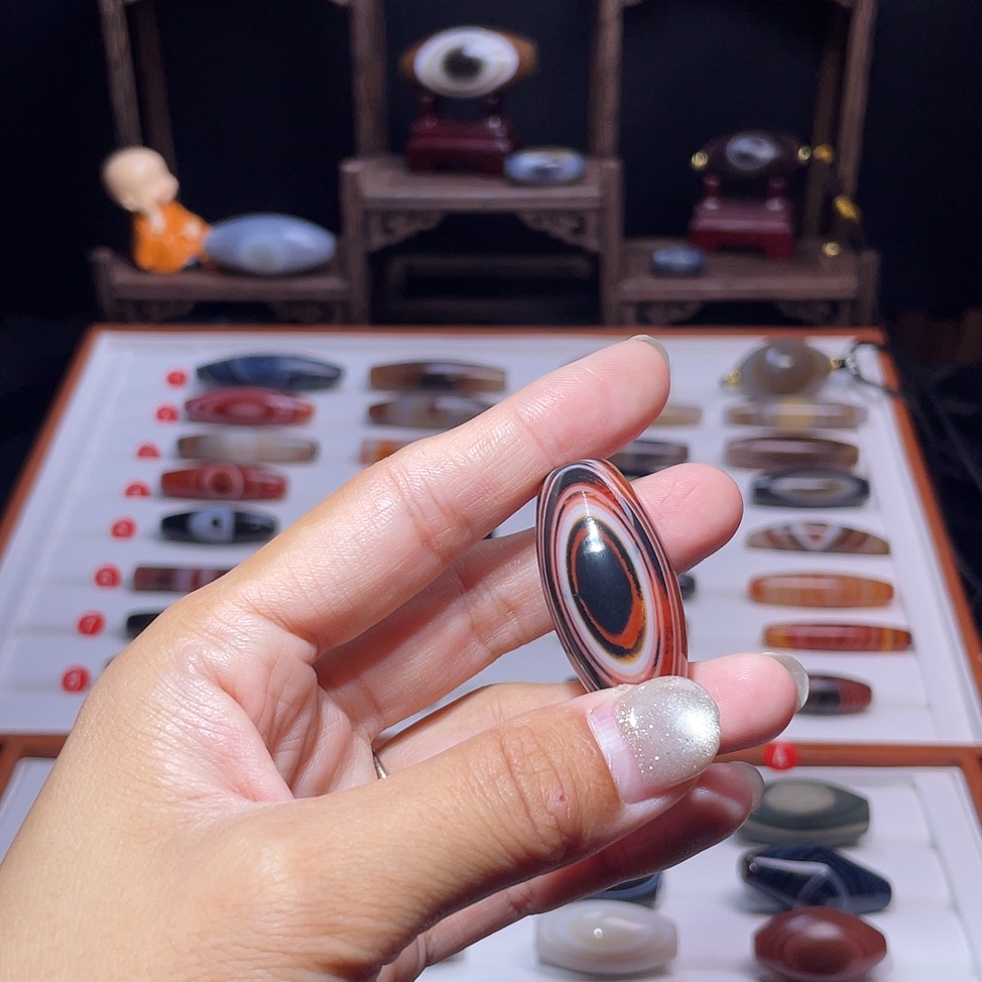 玛瑙/玉髓未镶嵌吊坠(赠链)