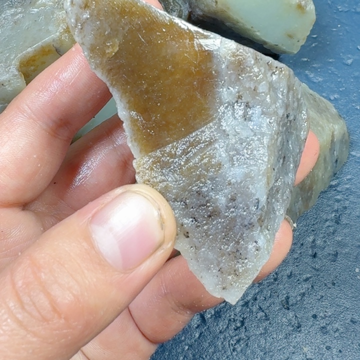 和田玉未镶嵌珠宝半成品