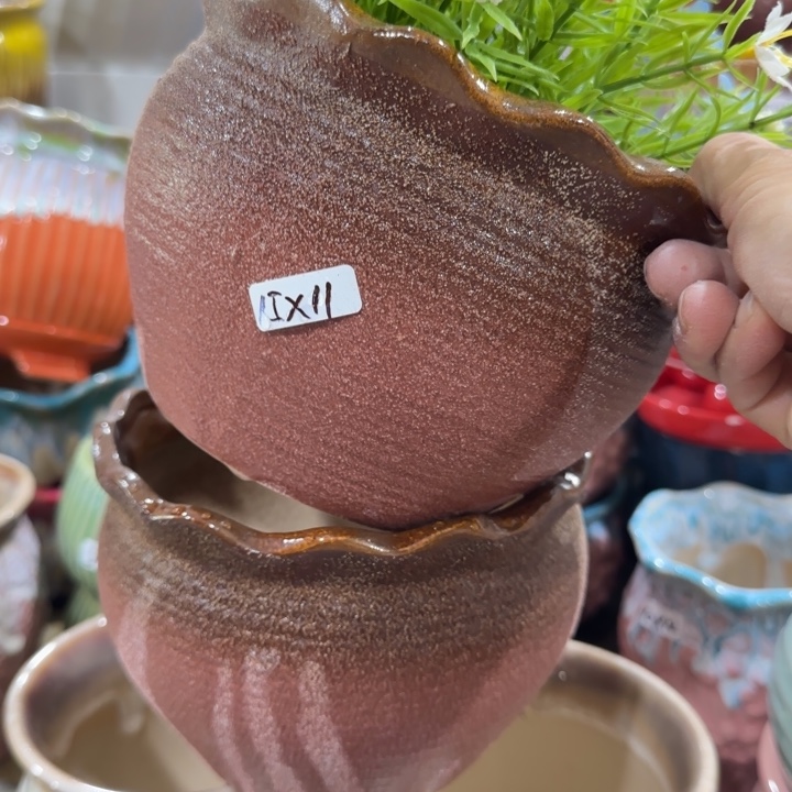 凑9块包邮，有孔，陶瓷花盆