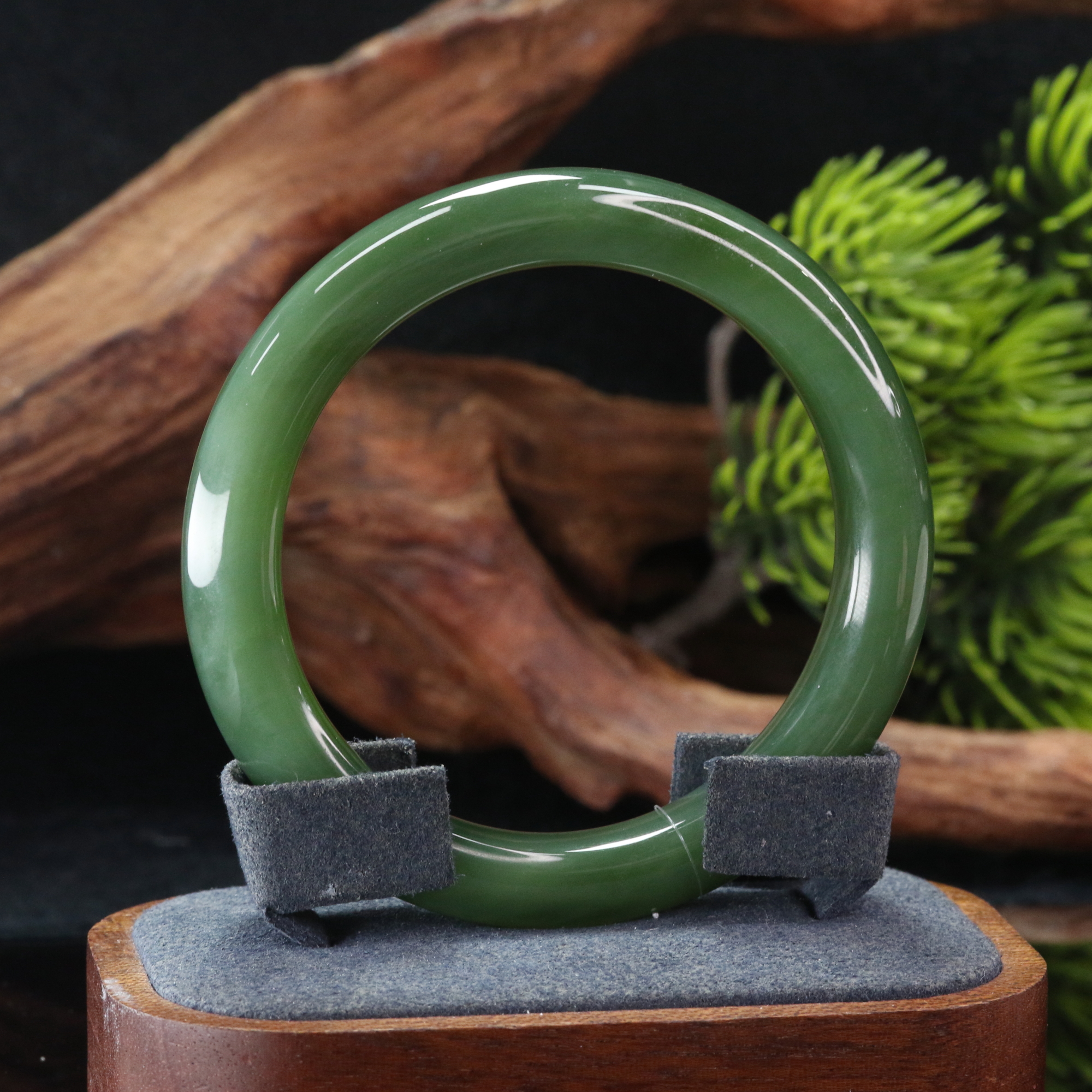 17和田玉碧玉手镯58圈/500576北京中保拍卖