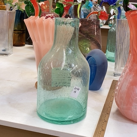 琉璃花瓶高30厘米口径6厘米