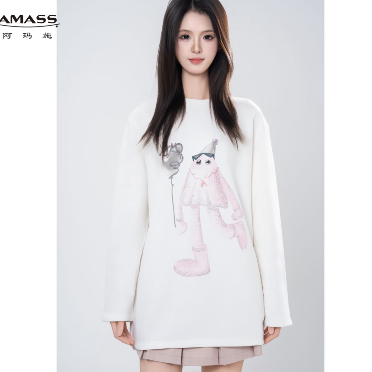 阿玛施AMASS · 早秋新款时尚烫钻印花休闲百搭圆领长袖530189