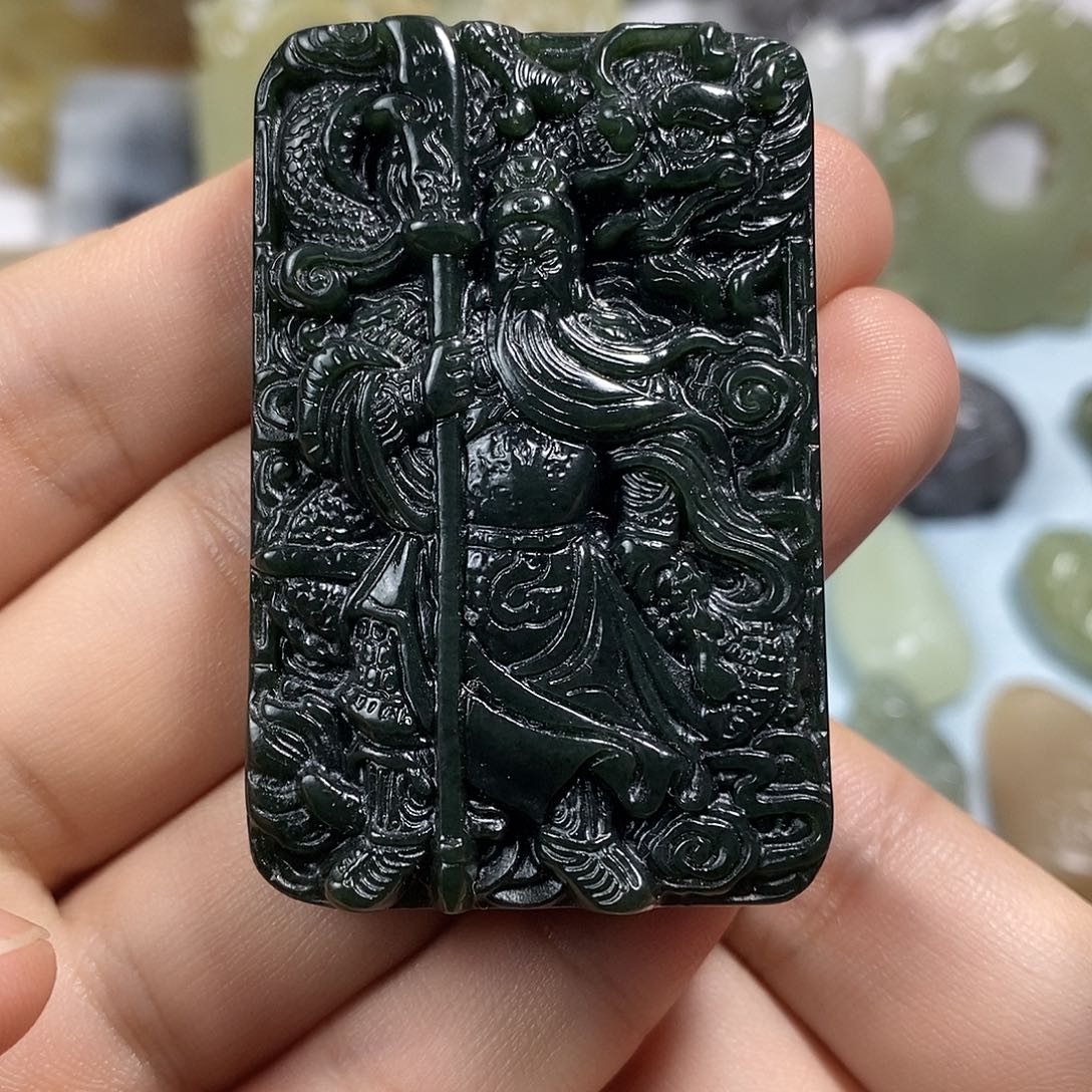 和田玉未镶嵌挂件