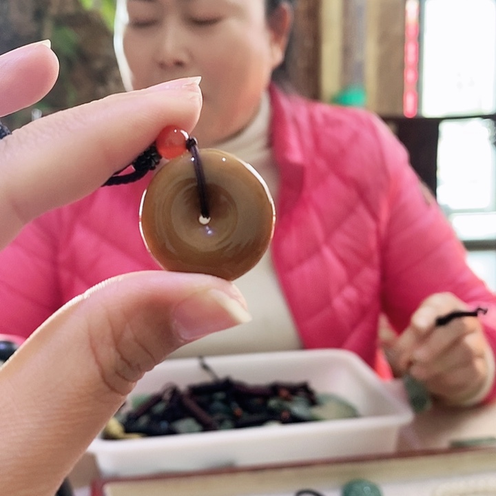 密玉（石英质玉）毛衣链未镶嵌