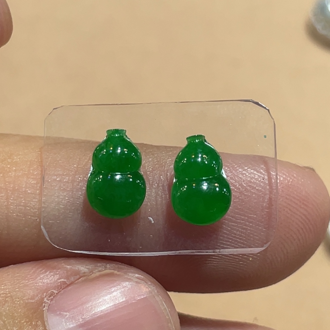 定制翡翠未镶嵌葫芦