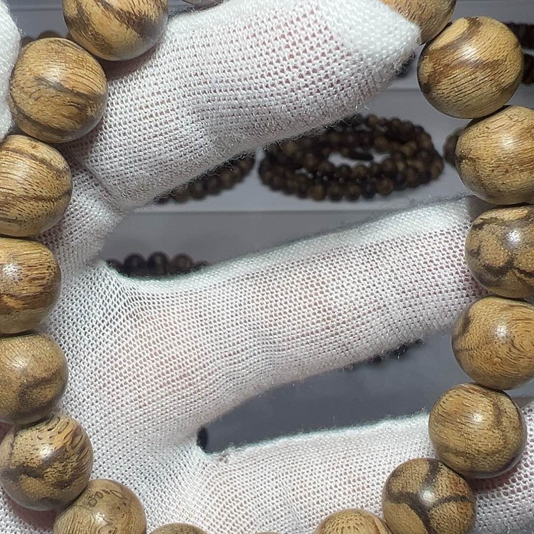 子***）沉香沉香碎屑菩萨奇