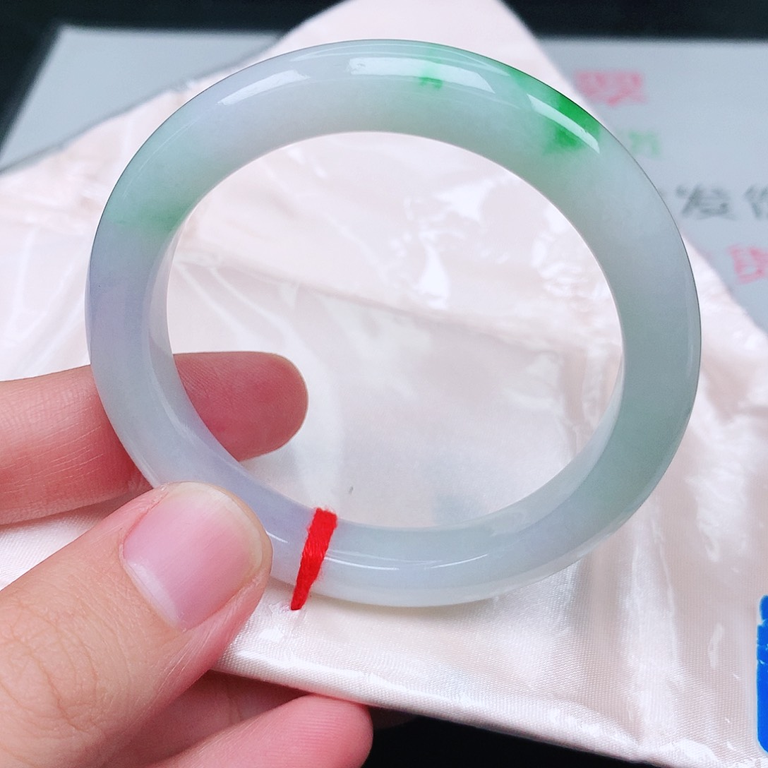 未镶嵌手镯翡翠天然翡翠手镯