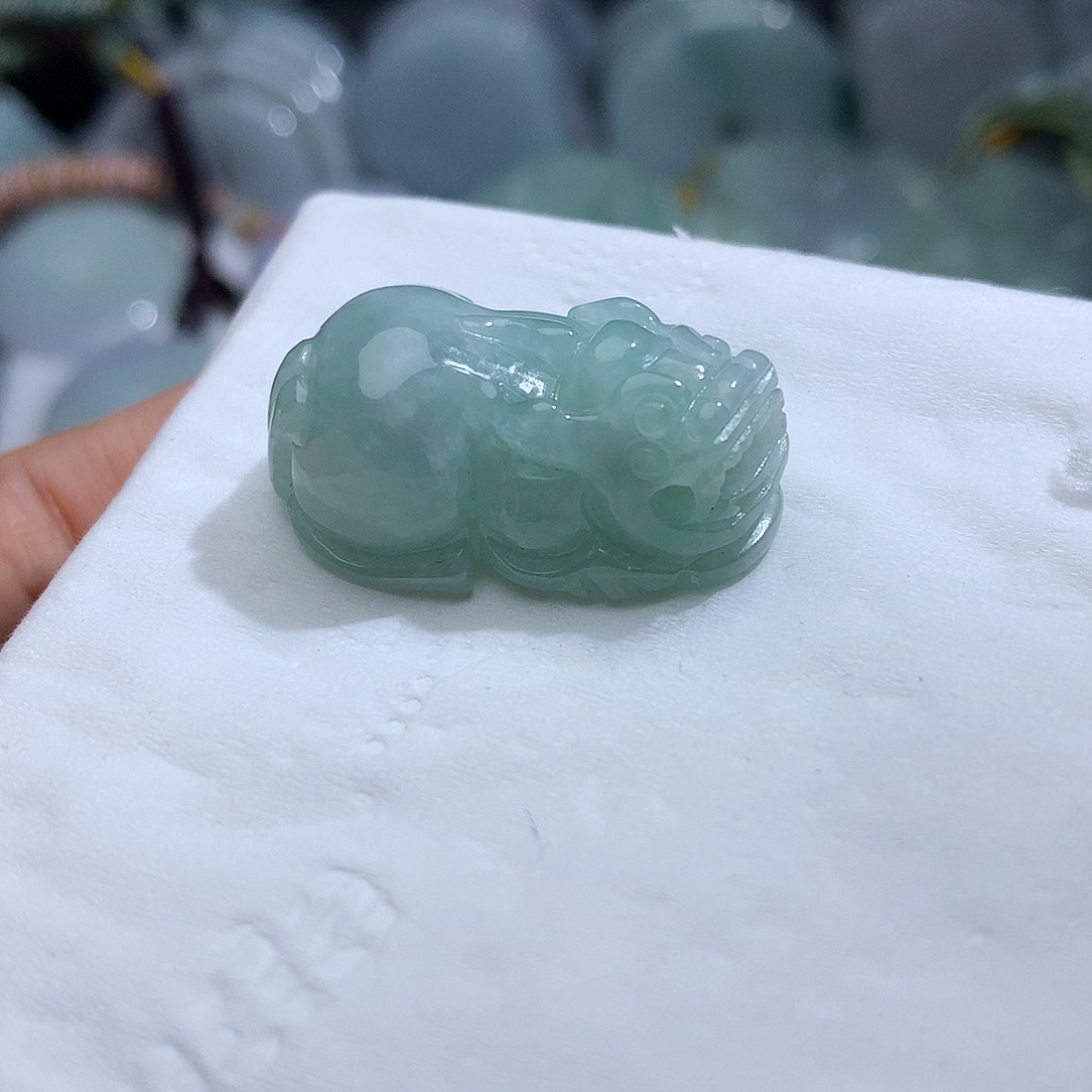 翡翠未镶嵌颈饰414