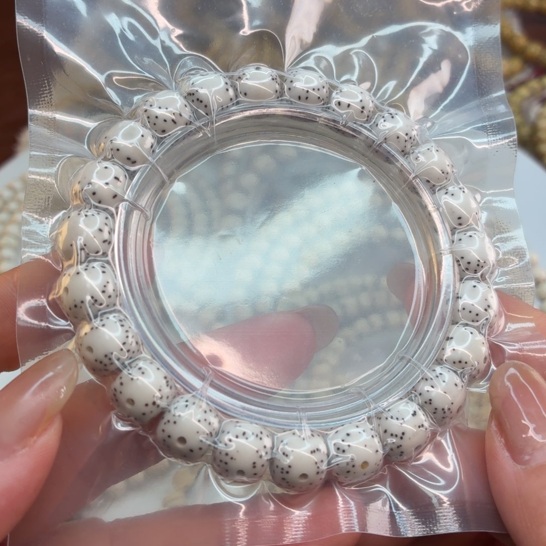 星月菩提吊坠海南星月菩提通体小细星卡10