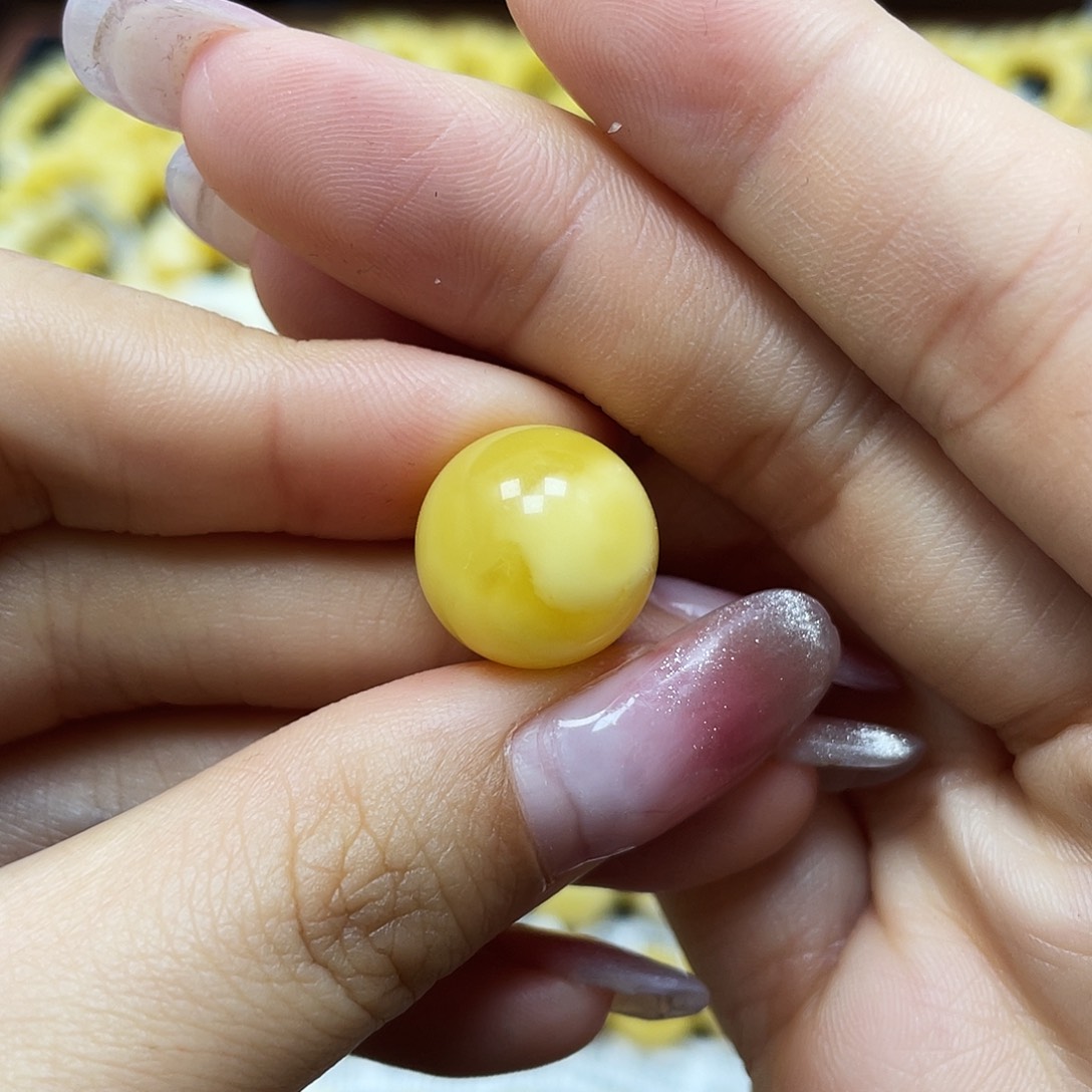 蜜蜡裸石未镶嵌圆珠14.3mm福利（瑕）