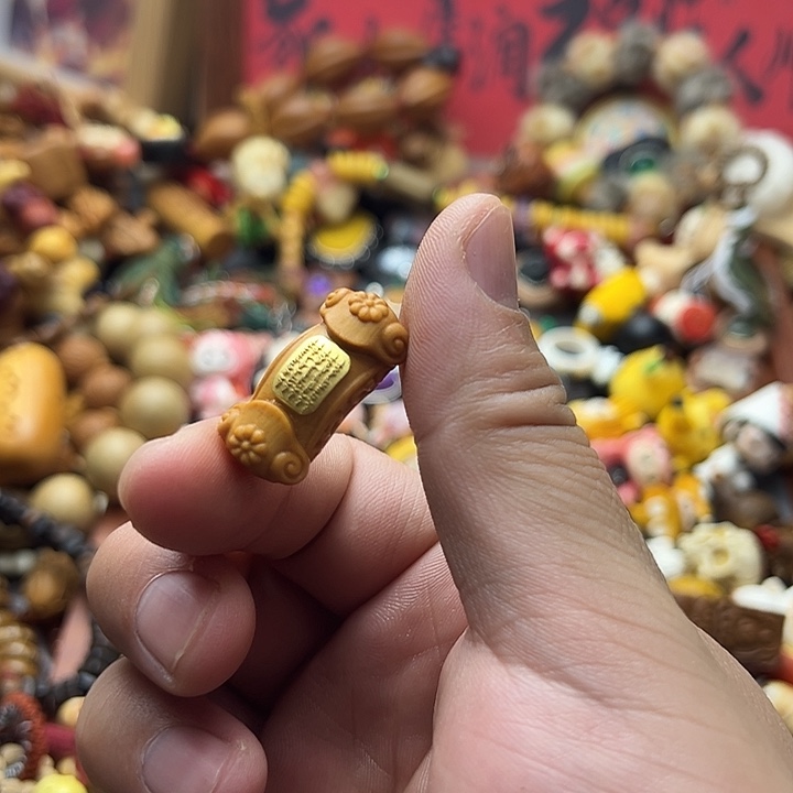非金属檀木如意隔珠