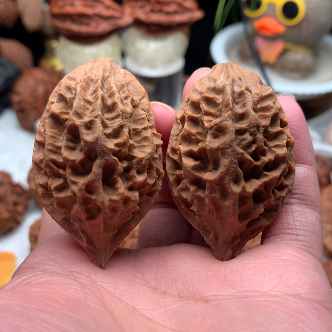 文玩核桃吊坠小武核桃1